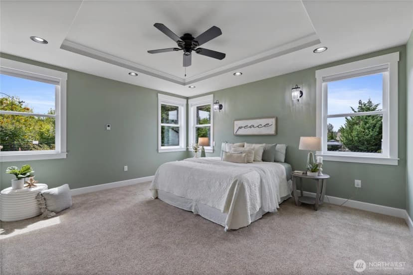 Property photo for 429 Cessna Court E, Eatonville photo 19
