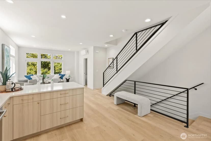 Property photo for 1131 B Nw 60th Street, Seattle photo 6