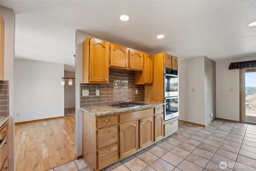 Property photo for 290 Trails End Lane, Yakima photo 11