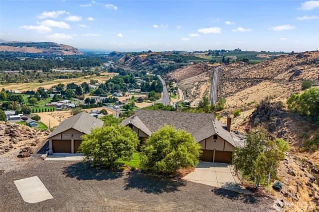 Property photo for 290 Trails End Lane, Yakima