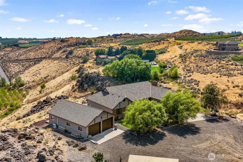 Property photo for 290 Trails End Lane, Yakima photo 37