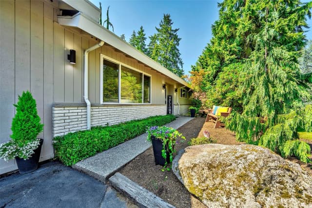 Property photo for 8205 Ne 128th Street, Kirkland