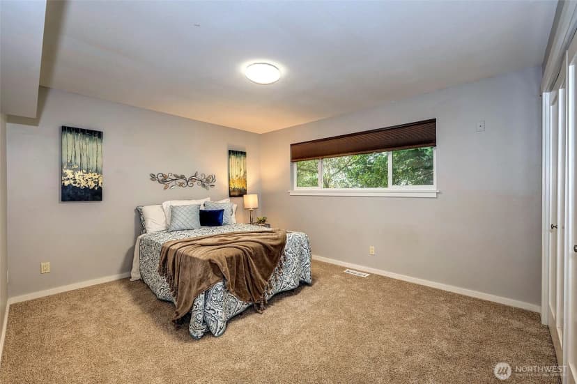 Property photo for 8205 Ne 128th Street, Kirkland photo 20