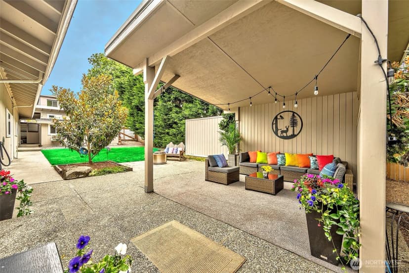 Property photo for 8205 Ne 128th Street, Kirkland photo 22