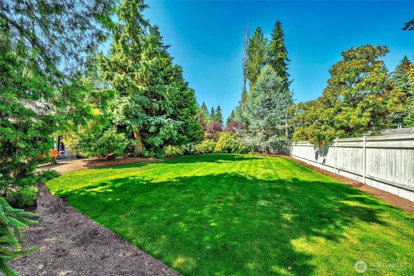 Property photo for 8205 Ne 128th Street, Kirkland photo 5