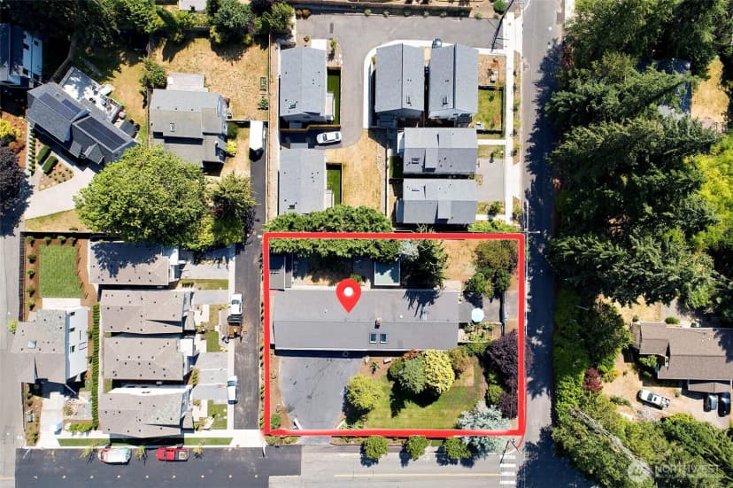 Property photo for 8205 Ne 128th Street, Kirkland photo 39