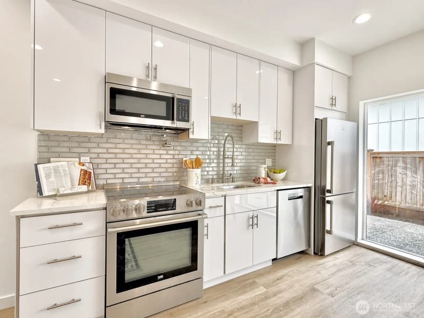 Property photo for 708 N 102nd Street #2, Seattle photo 11