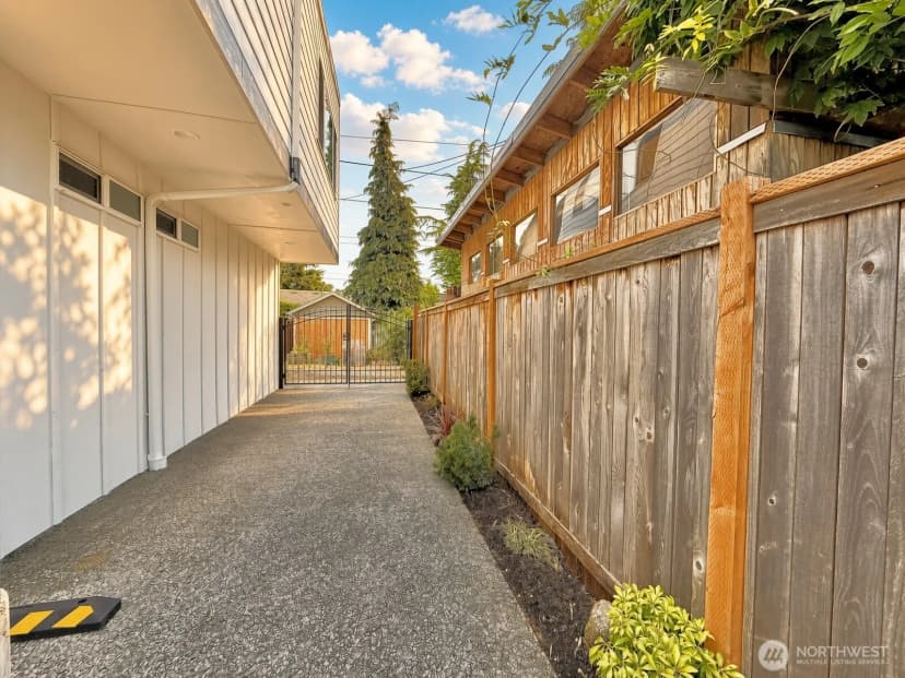Property photo for 708 N 102nd Street #2, Seattle photo 33