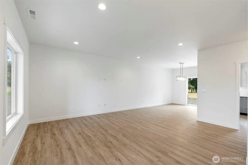 Property photo for 98589 9561 17139 Bucoda Highway Se, Tenino photo 4