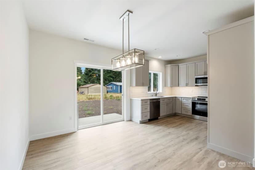 Property photo for 98589 9561 17139 Bucoda Highway Se, Tenino photo 8