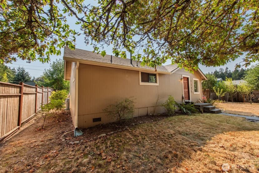 Property photo for 1134 W 18th Street, Port Angeles photo 11