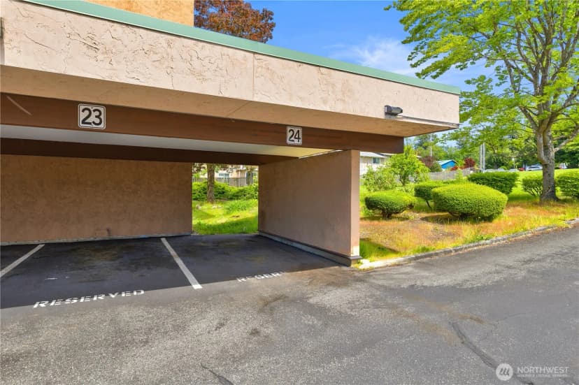 Property photo for 2021 N Laventure Road #107, Mount Vernon photo 26