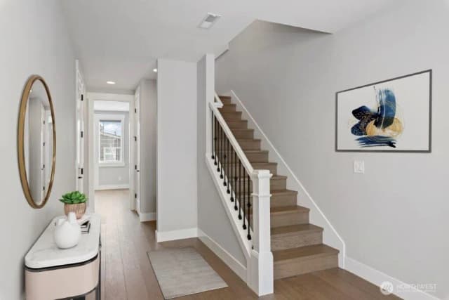 Property photo for 7544 S 129th Place, Seattle photo 2