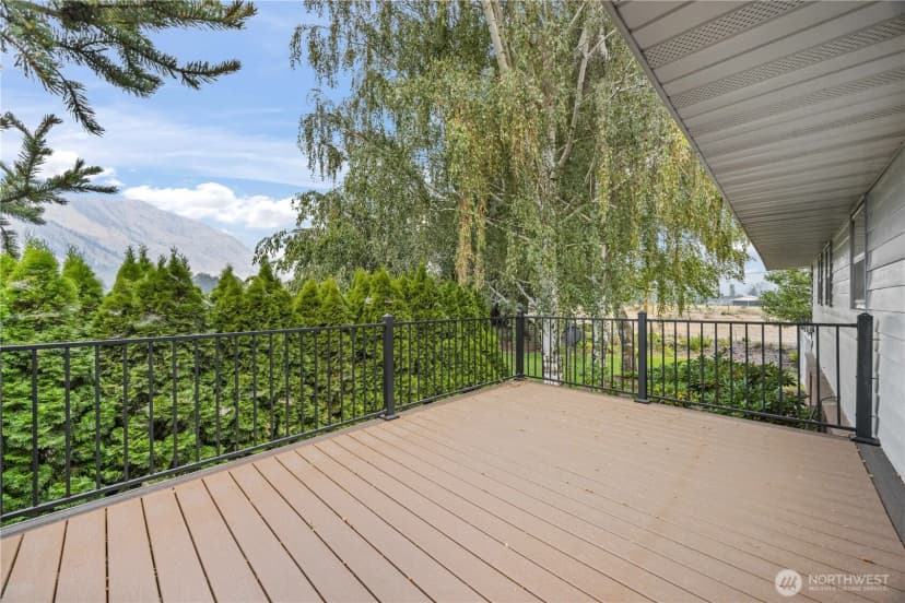 Property photo for 18 Cedar Avenue, Brewster photo 18