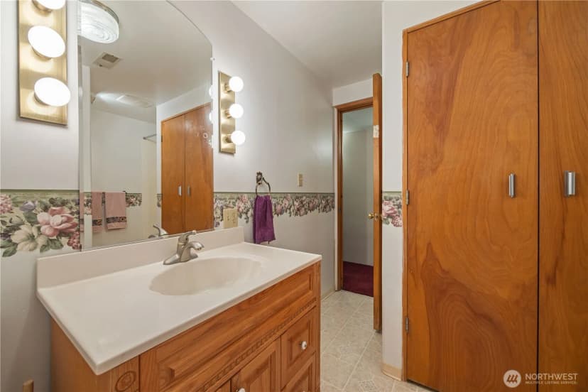 Property photo for 18 Cedar Avenue, Brewster photo 36