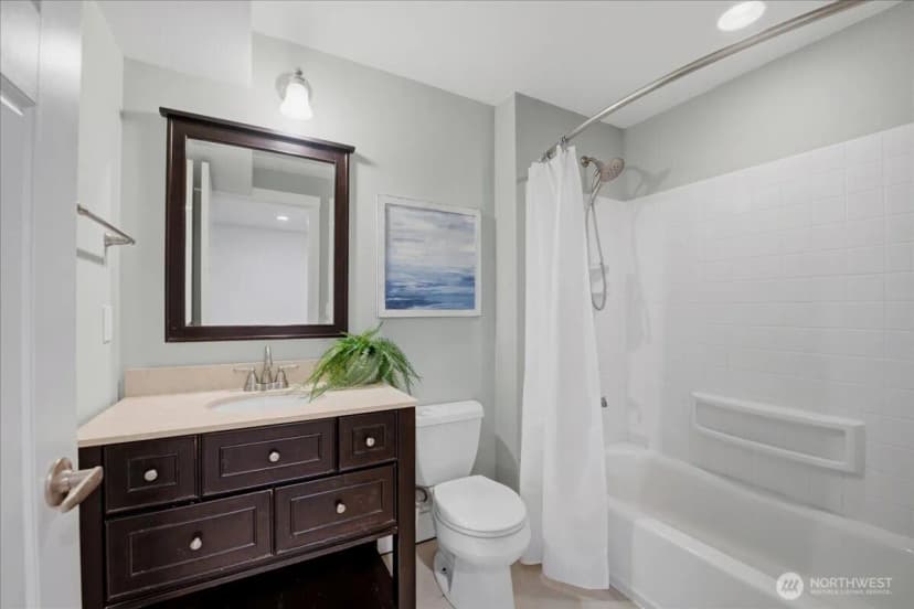 Property photo for 10705 41st Place Ne, Seattle photo 29