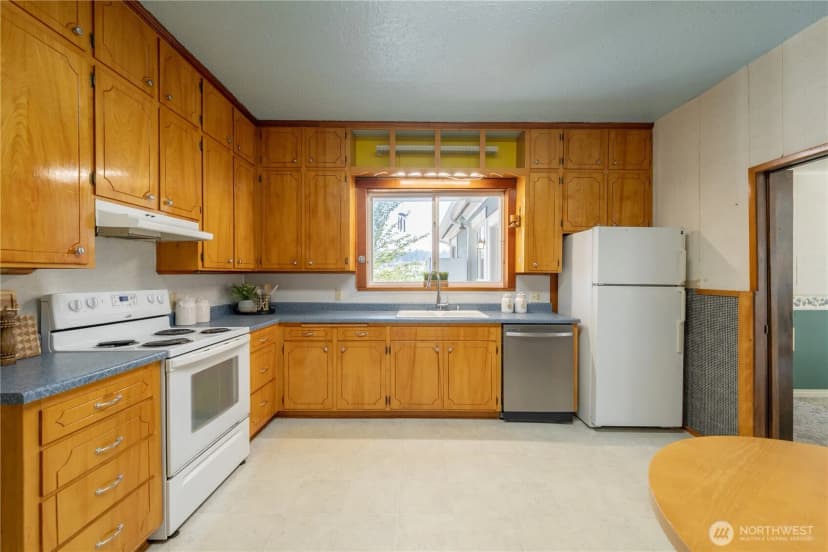 Property photo for 10121 67th Avenue Ne, Marysville photo 9
