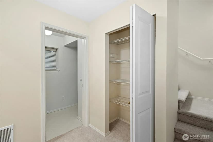 Property photo for 7111 134th Court Se #d3, Newcastle photo 24