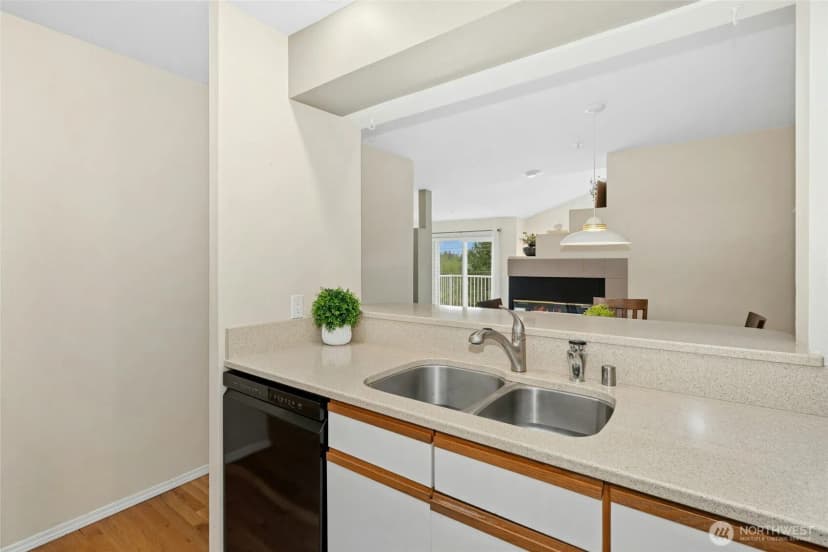 Property photo for 7111 134th Court Se #d3, Newcastle photo 9