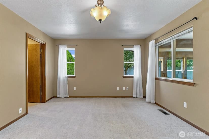 Property photo for 1716 Se Grassland Court, College Place photo 21
