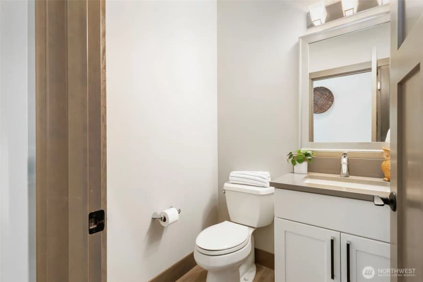 Property photo for 25719 Seabrook Place Ne, Kingston photo 19