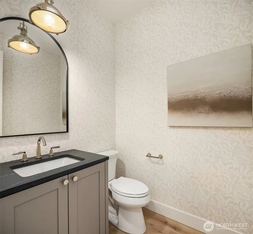 Property photo for 12601 Ne 80th Street, Kirkland photo 22