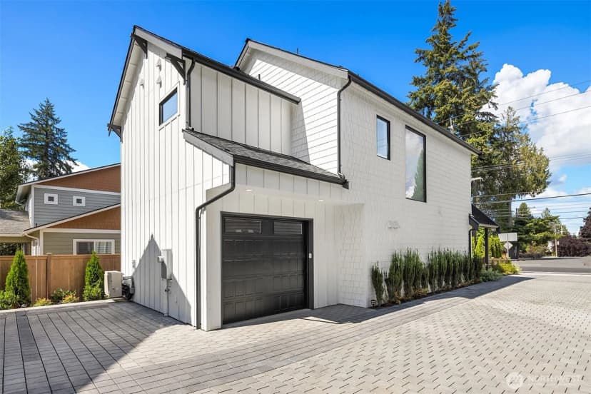 Property photo for 12601 Ne 80th Street, Kirkland photo 40