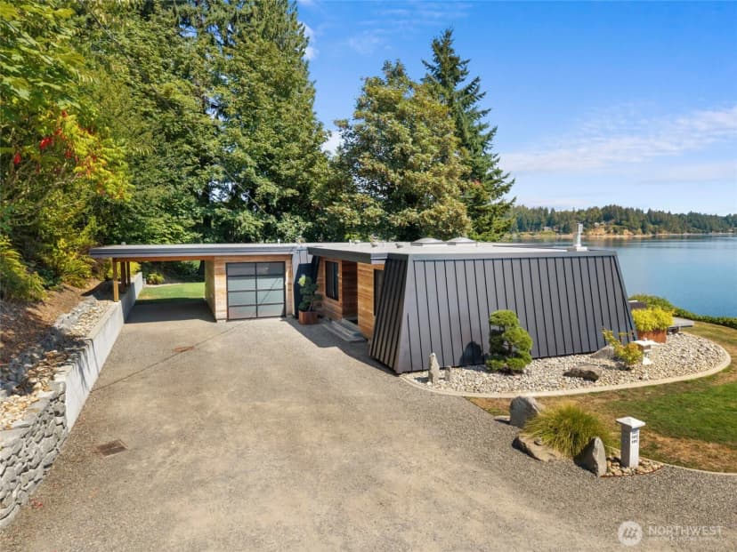 Property photo for 98502 Sunrise Beach Road Nw, Olympia photo 4