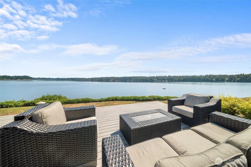 Property photo for 98502 Sunrise Beach Road Nw, Olympia photo 2