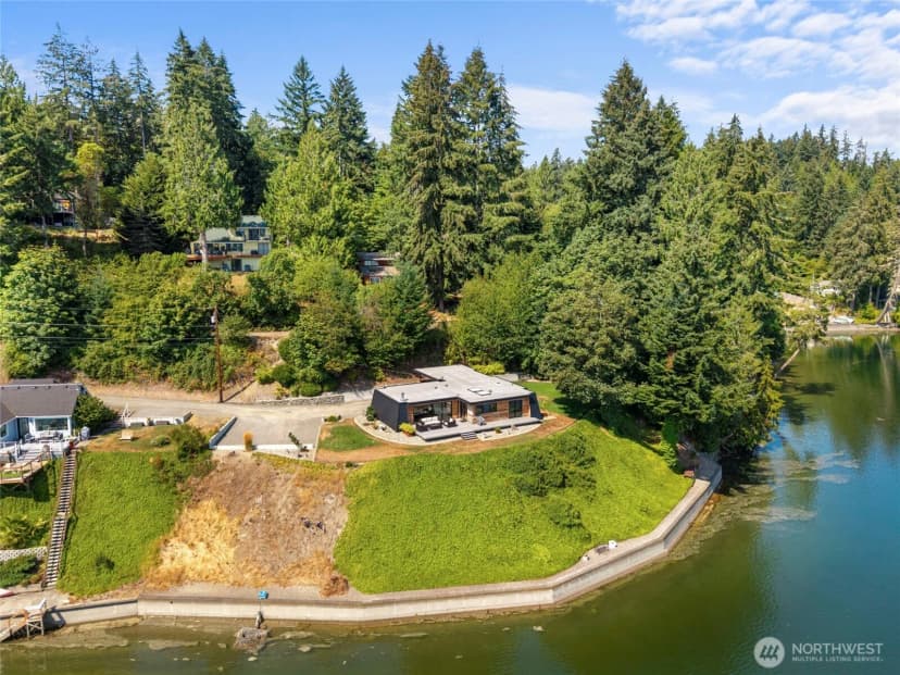 Property photo for 98502 Sunrise Beach Road Nw, Olympia photo 33