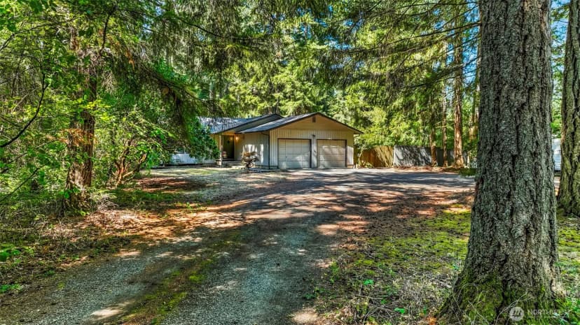 Property photo for 940 9th Avenue, Fox Island photo 2