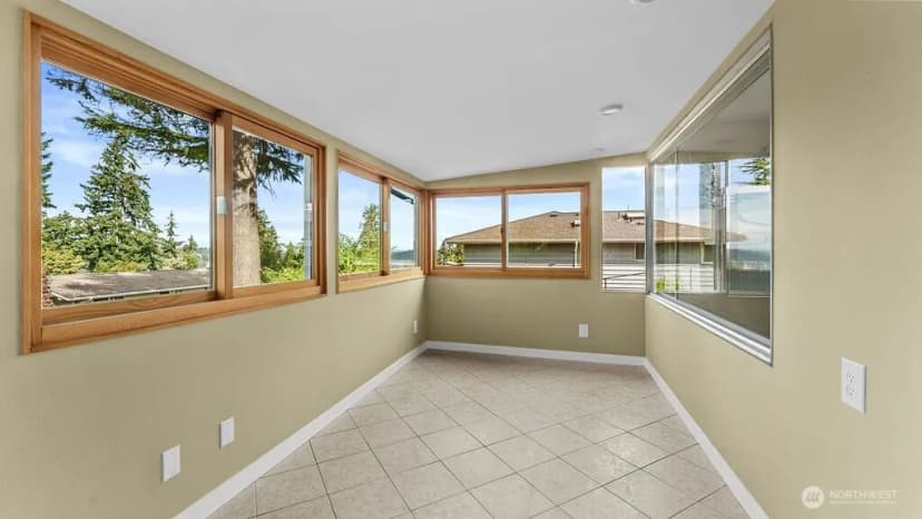 Property photo for 5059 116th Avenue Se, Bellevue photo 9