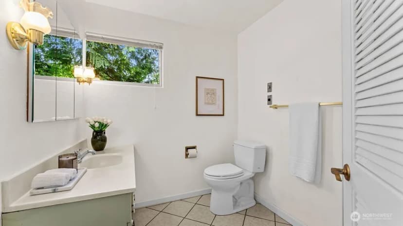 Property photo for 5059 116th Avenue Se, Bellevue photo 21