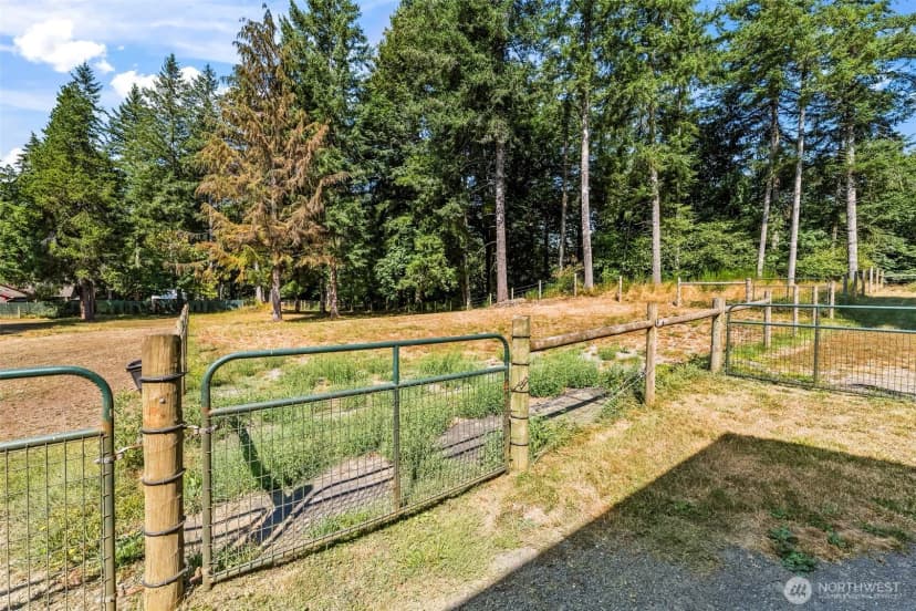 Property photo for 7925 Thornburg Street Sw, Olympia photo 35