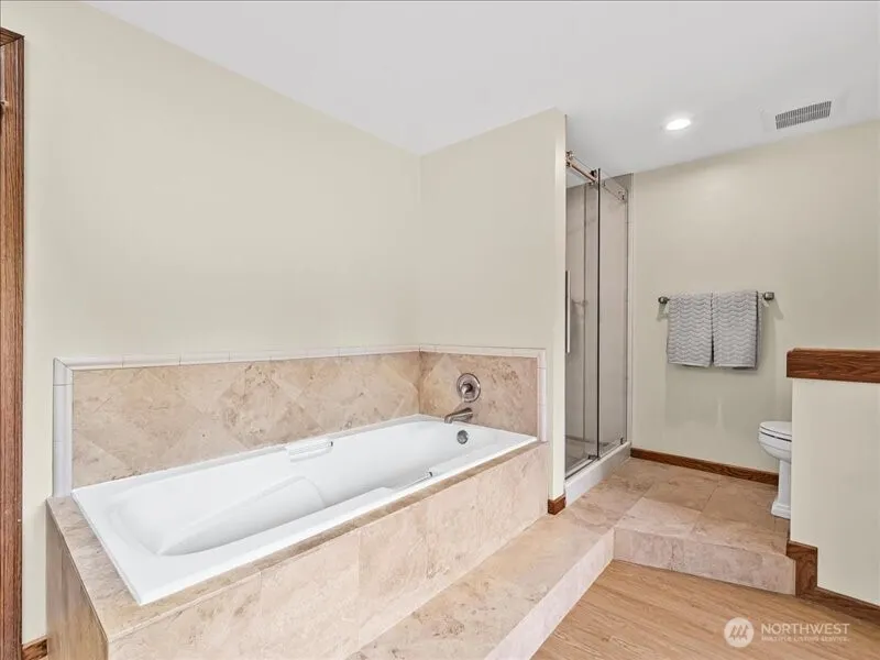 Property photo for 2837 220th Place Ne, Sammamish photo 30