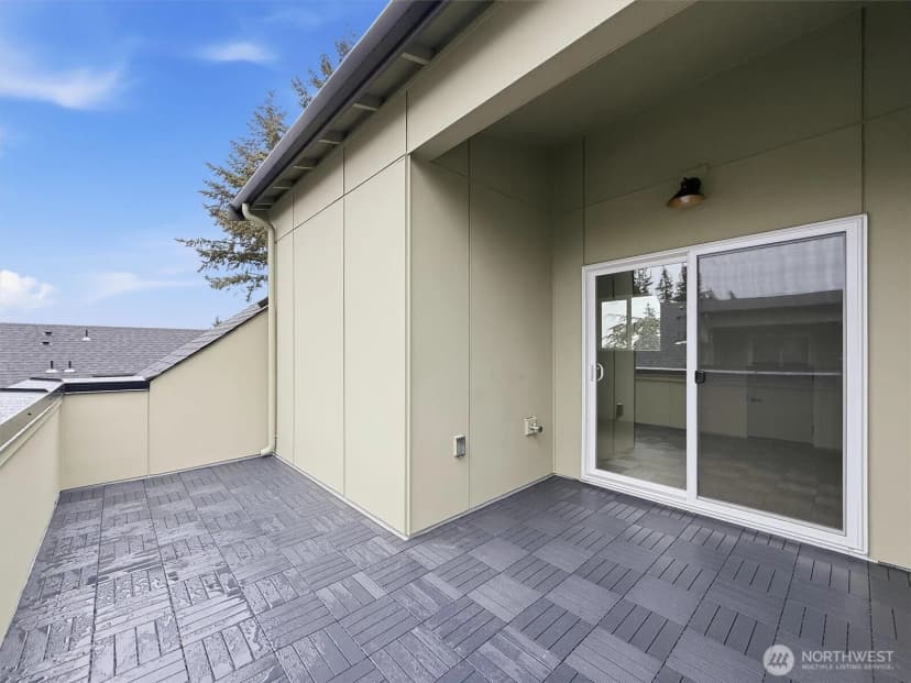 Property photo for 14610 Corliss Avenue N #b, Shoreline photo 19