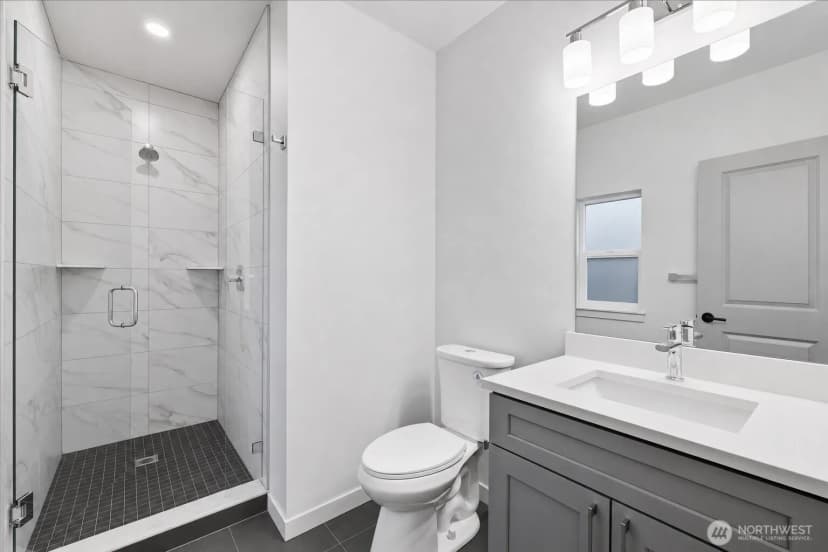 Property photo for 14610 Corliss Avenue N #b, Shoreline photo 22