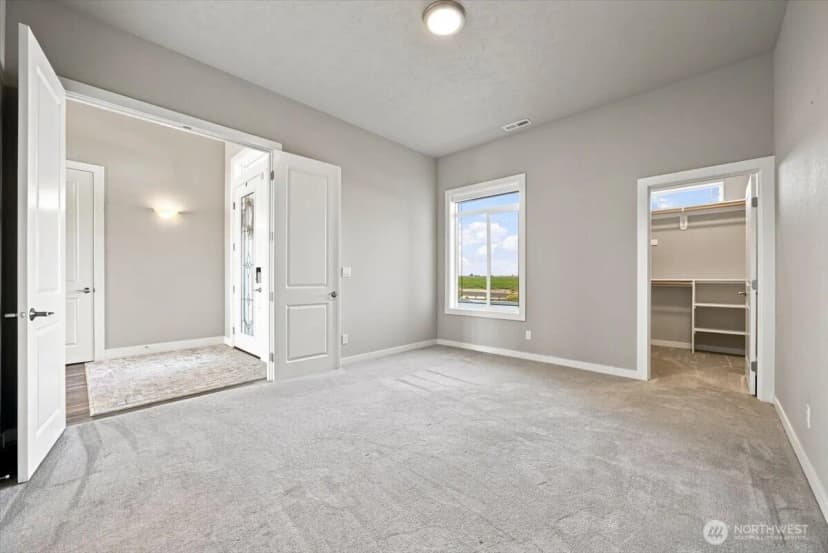 Property photo for 2075 Fraser Dr, Pasco photo 4