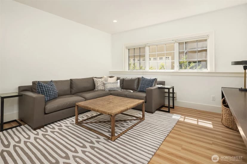 Property photo for 2018 Broadmoor Drive E, Seattle photo 30