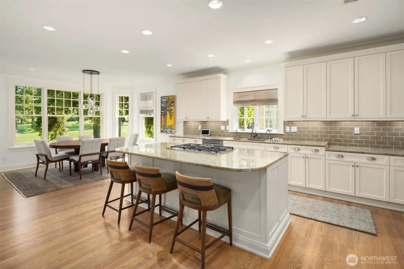 Property photo for 2018 Broadmoor Drive E, Seattle photo 9