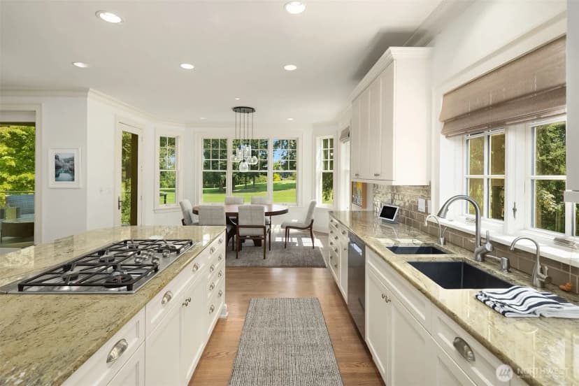 Property photo for 2018 Broadmoor Drive E, Seattle photo 10