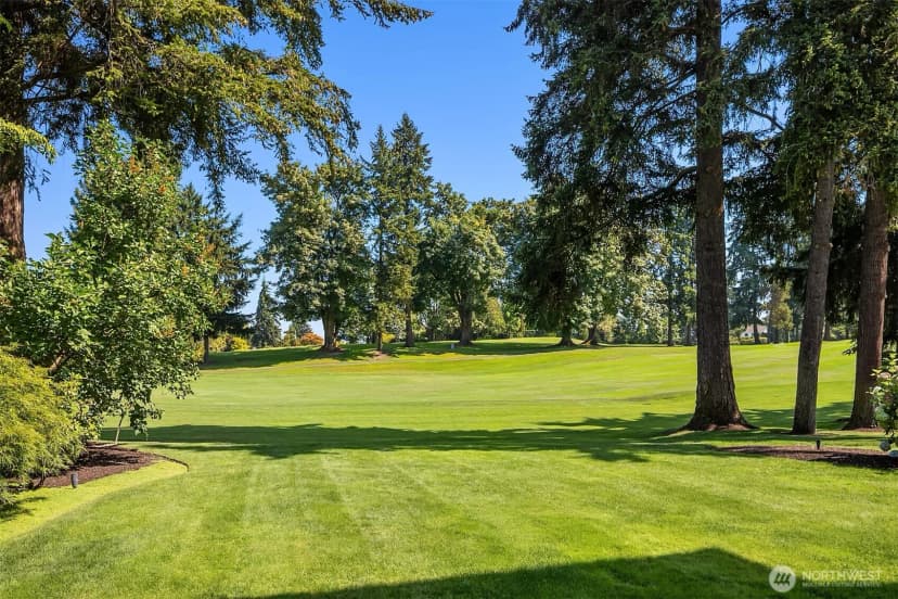 Property photo for 2018 Broadmoor Drive E, Seattle photo 38
