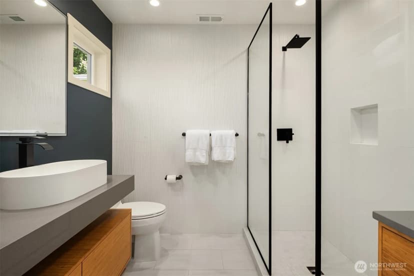 Property photo for 2018 Broadmoor Drive E, Seattle photo 25