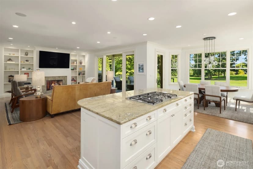 Property photo for 2018 Broadmoor Drive E, Seattle photo 7