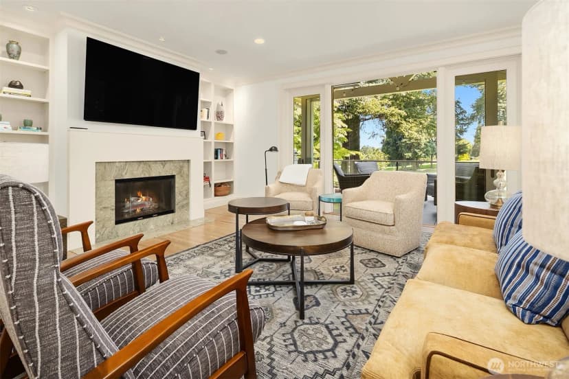 Property photo for 2018 Broadmoor Drive E, Seattle photo 4