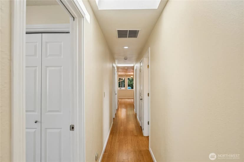 Property photo for 20224 Greenwood Ave N, Shoreline photo 11