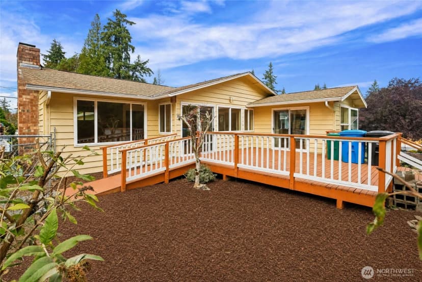 Property photo for 20224 Greenwood Ave N, Shoreline photo 22