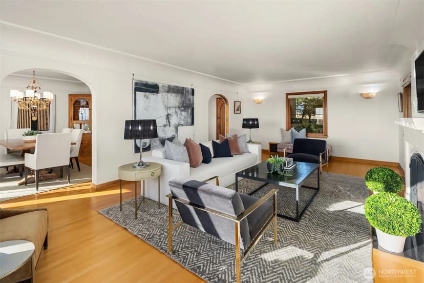 Property photo for 2301 Rosemont Place W, Seattle photo 6