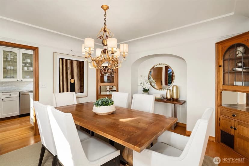 Property photo for 2301 Rosemont Place W, Seattle photo 11