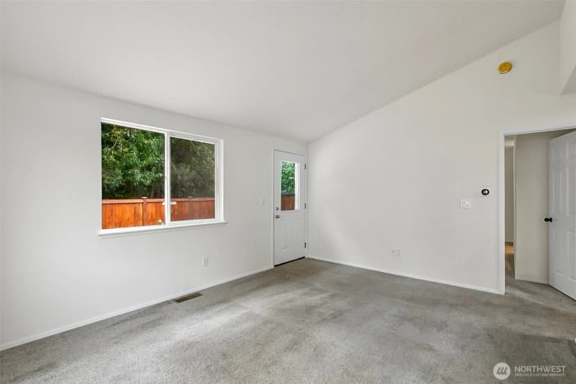 Property photo for 16805 41st Drive Ne #a, Arlington photo 10